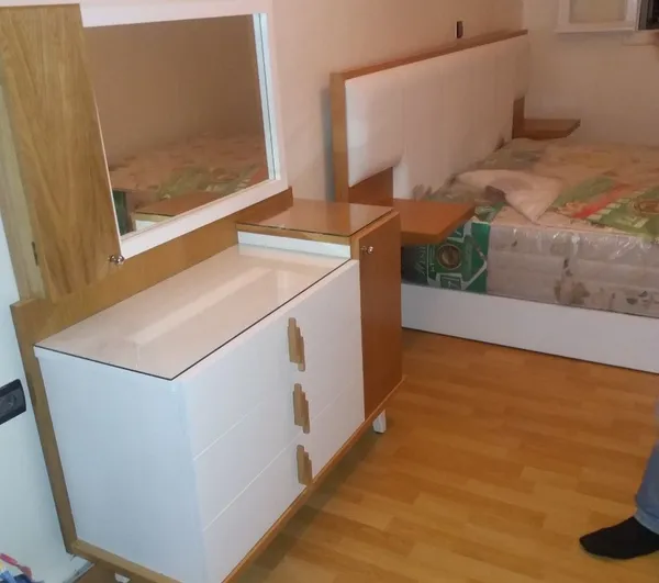 Chambre à coucher en bois sur mesure avec finitions impeccables